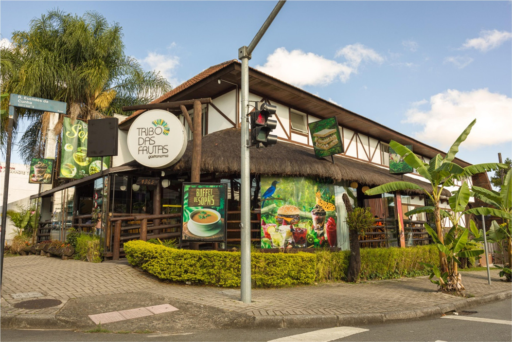 A casa da Tribo das Frutas na Avenida Vicente Machado
